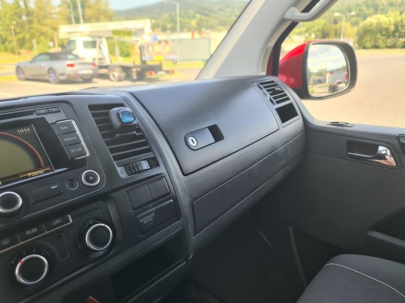 Volkswagen Multivan (2011) 2.0 TDi 103-KW WEBAST OLOMOUC - fotka 59 z 109