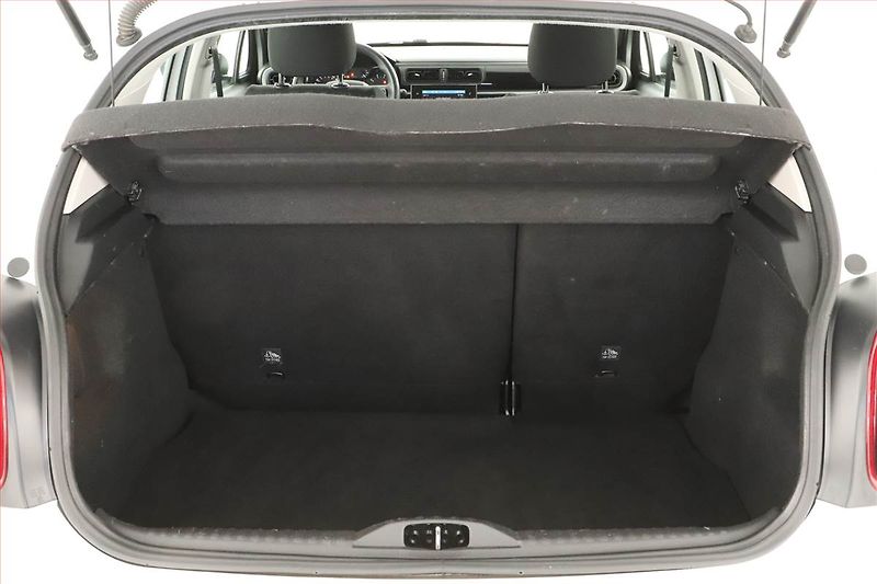 Škoda Octavia (2023) Ambition 2.0 TDI, ČR,1.maj - fotka 13 z 15