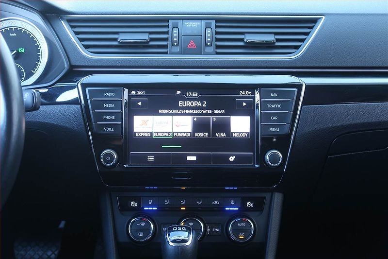 Škoda Superb (2016) Laurin&Klement 2.0 TSI - fotka 12 z 30