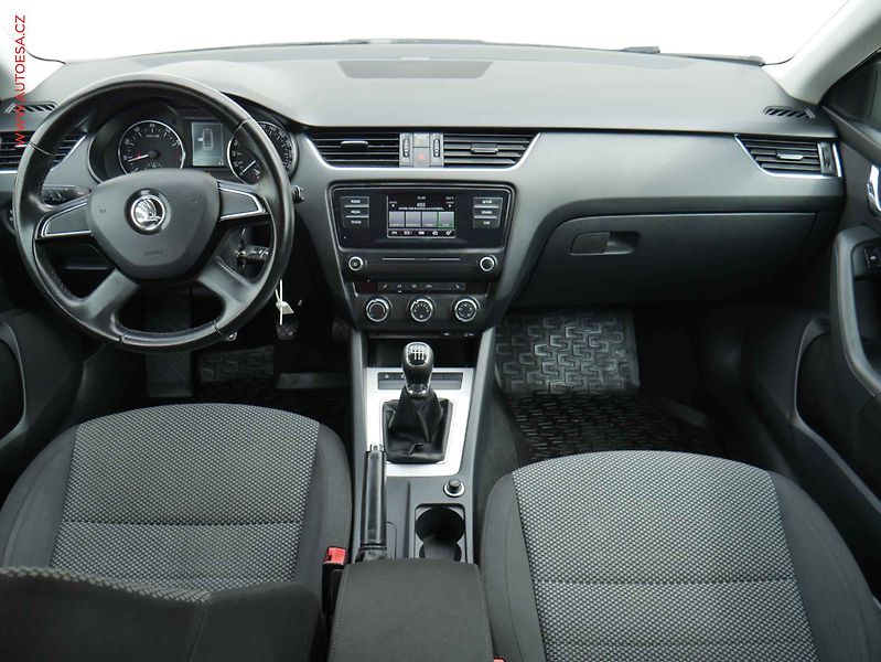 Škoda Octavia (2015) 1.4G-TEC, ČR, Ambition - fotka 8 z 15