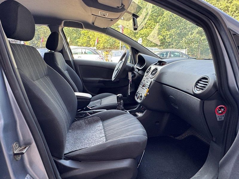 Opel Corsa (2008) 1.2 16V - fotka 15 z 21