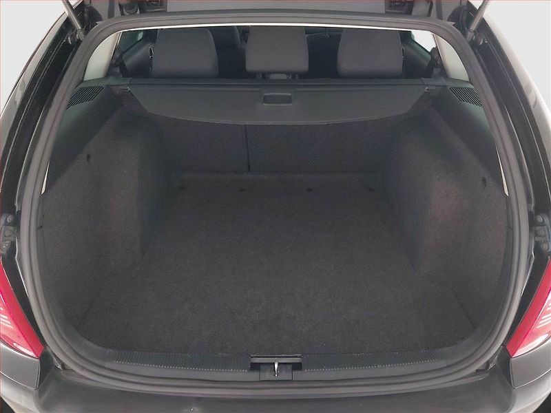 Škoda Octavia (2011) 1.6 - fotka 14 z 15