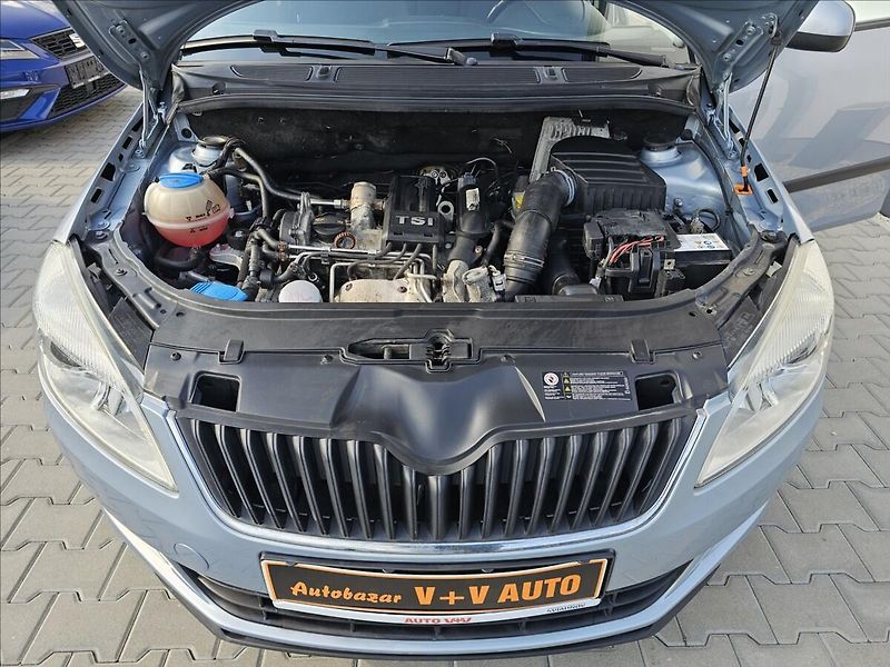 Škoda Fabia II 1,2TSi 77KW Ambiente - fotka 41 z 42