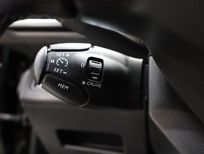 Peugeot 5008 (2019) PureTech 130, 7 míst - fotka 25 z 25