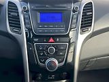 Hyundai i30 (2016) Trikolor 1.6 CRDi 81kW 6° manu - náhled 22
