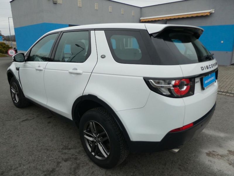 Land Rover Discovery Sport 2,0 D 132kW  7 míst navigace  - fotka 4 z 15