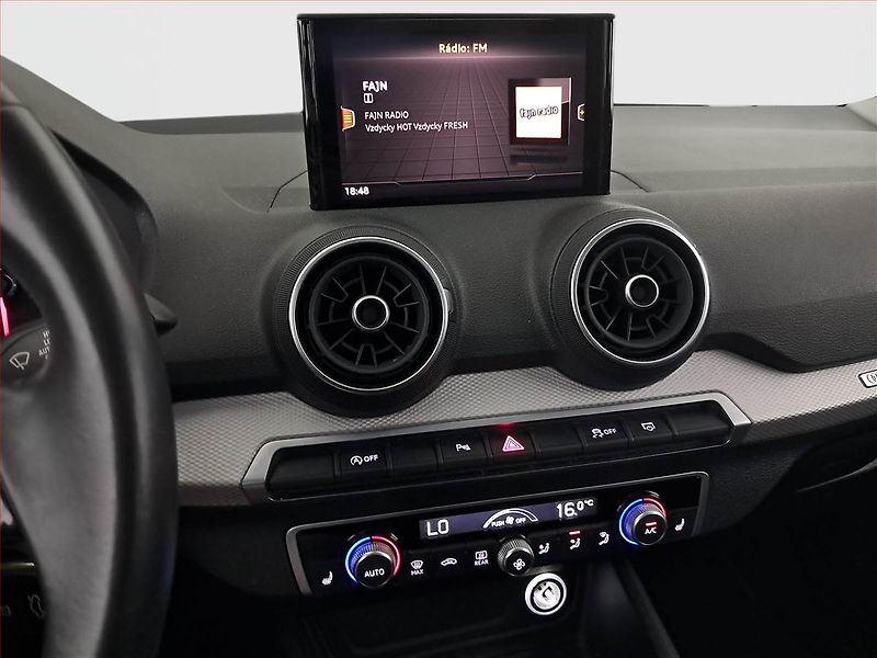 Audi Q2 (2020) 35 TFSI - fotka 12 z 23