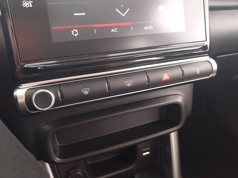 Citroën C3 Aircross (2018) 1.2 PureTech, ČR,1.maj - fotka 16 z 20