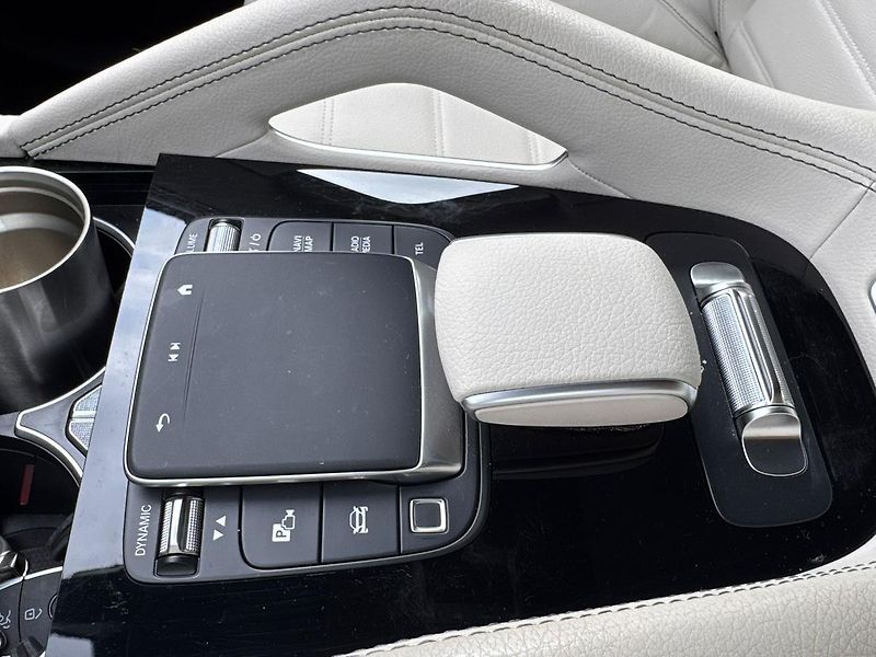 Mercedes-Benz GLE (2025) 400 e 4MATIC kupé - fotka 15 z 28
