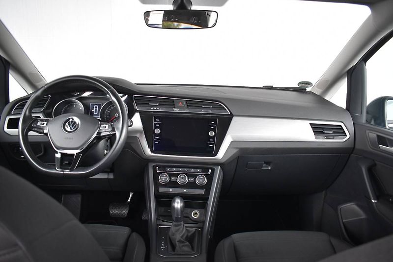 Volkswagen Touran (2022) 2.0TDI 110kW Závěs, DSG - fotka 8 z 23