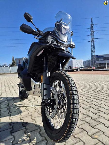 CFMOTO 800 MT (2026) X + doplňky za 1Kč - fotka 12 z 40