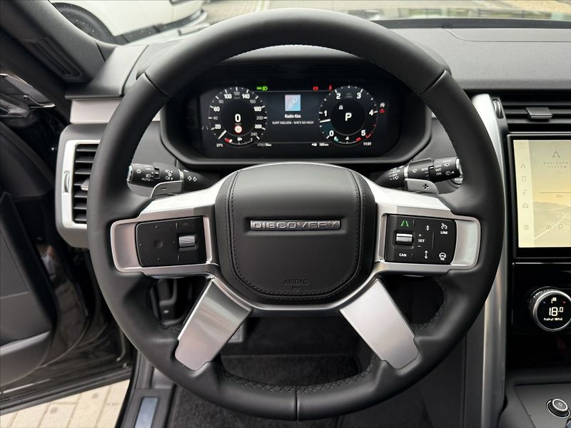 Land Rover Discovery (2026) 3,0 DYNAMIC HSE D350 - fotka 14 z 34
