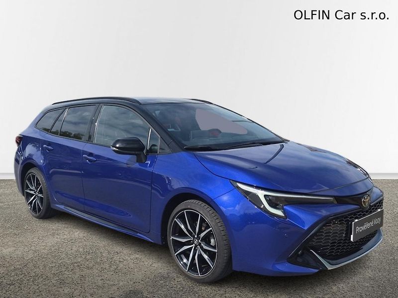 Toyota Corolla TS 1,8 HEV GR Sport Dynamic - fotka 3 z 27