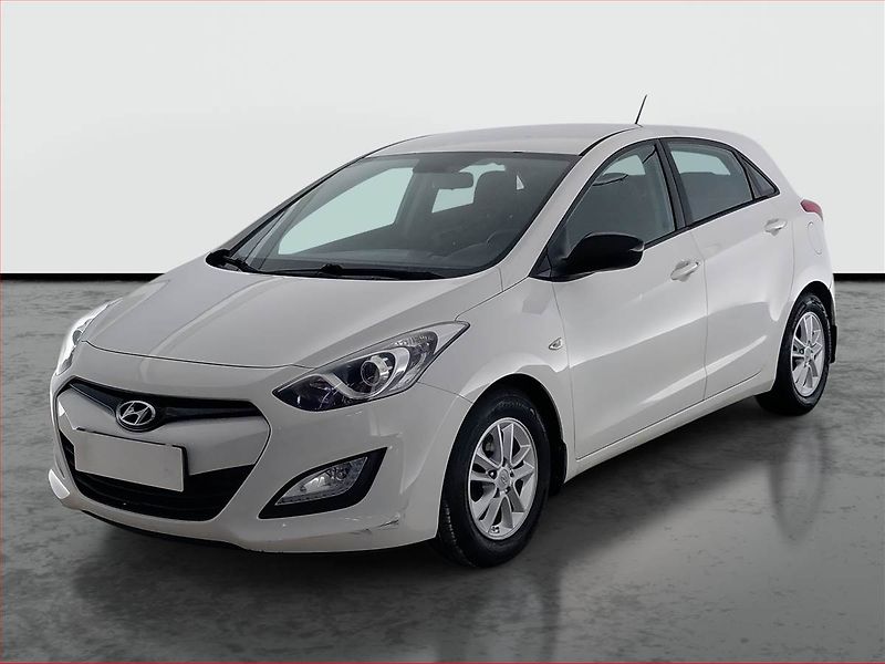 Hyundai i30 (2015) 1.4 CVVT, Tempomat - fotka 2 z 17
