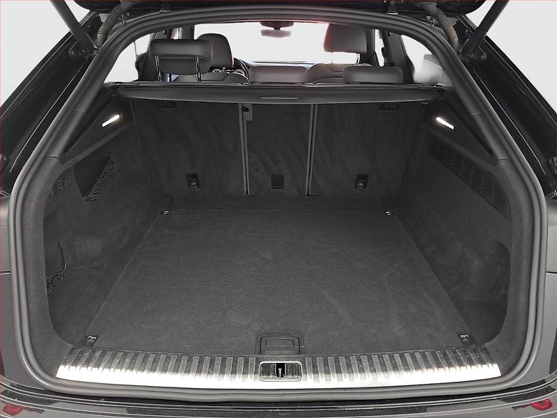 Audi Q8 (2019) 50 TDI - fotka 14 z 17