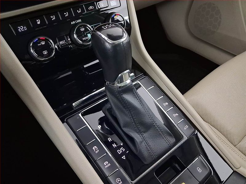 Škoda Superb (2017) 2.0 TSI, Automat, Kůže, Navi - fotka 13 z 26