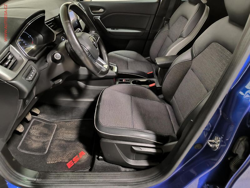 Renault Captur (2021) 1.0 TCe, 1.maj,ČR, Intense - fotka 9 z 17