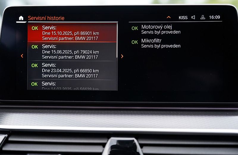 BMW Řada 5 M550i xDrive/Lasery,HUD/530PS - fotka 41 z 44