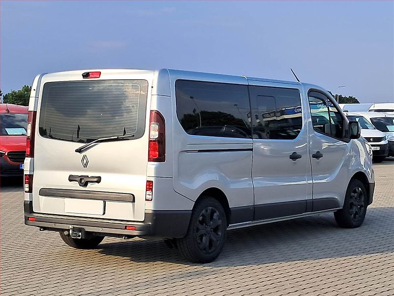 Renault Trafic (2026) 2.0 Blue dCi, Bus, 9Míst, ČR - fotka 5 z 16