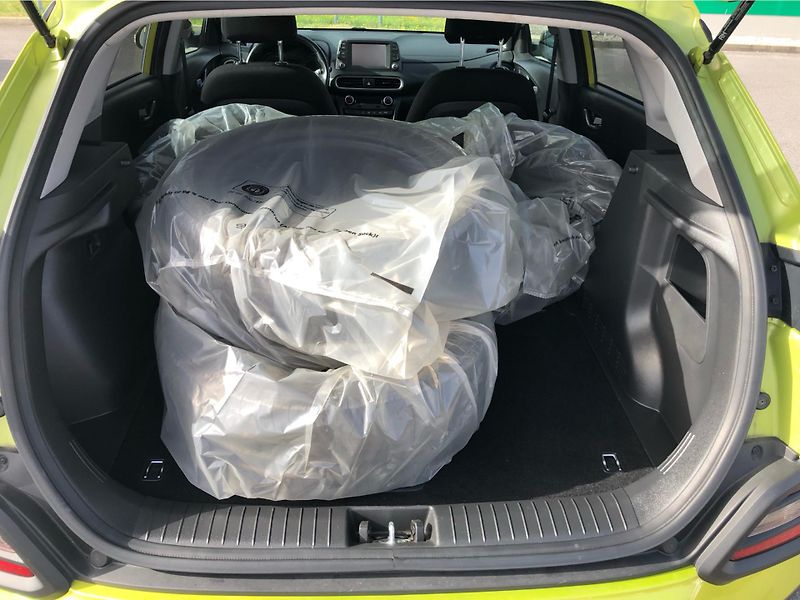 Hyundai Kona 1,6 CRDI 4x4 AT - fotka 13 z 27