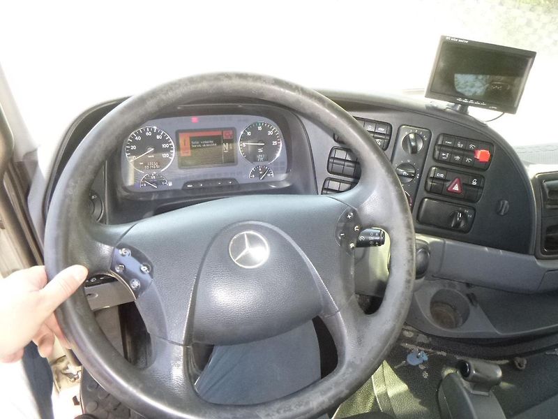 Mercedes-Benz (2014) 2641 kontejner 6x4 - fotka 23 z 24
