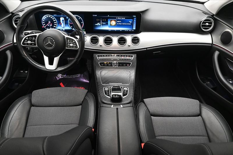 Mercedes-Benz Třídy E 2,0 220d 143 kW Business 9G-Tr - fotka 15 z 31