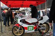 Vystavená Yamaha.