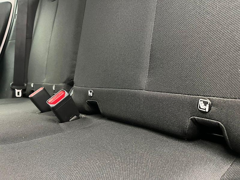 Toyota Aygo X 1.0 VVT-i 53 kW ZAMLUVENO - fotka 39 z 50