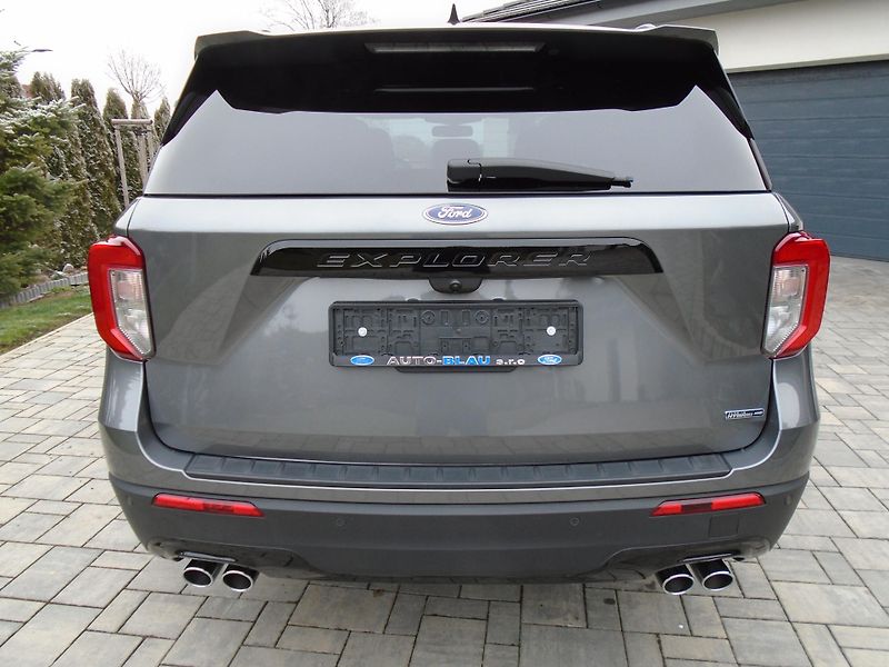 Ford Explorer 3,0EcoBoost Plug-in-Hybrid ST - fotka 6 z 50