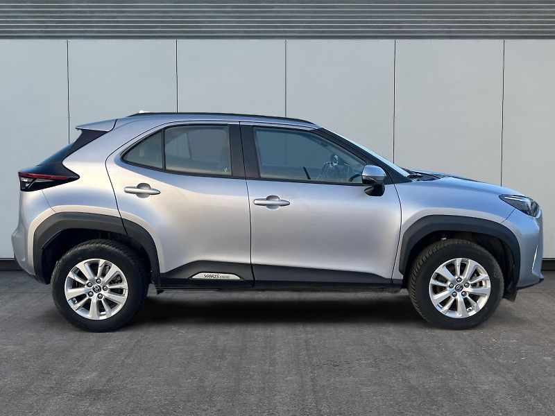 Toyota Yaris Cross (2023) HYBRID 1.5 85kW e-CVT C/T CZ  - fotka 6 z 21