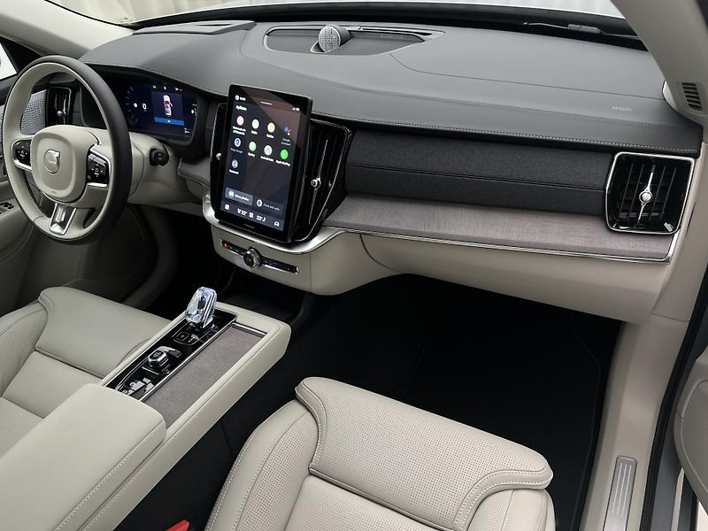 Volvo XC90 (2026) T8 AWD PLUS BRIGHT - fotka 18 z 45