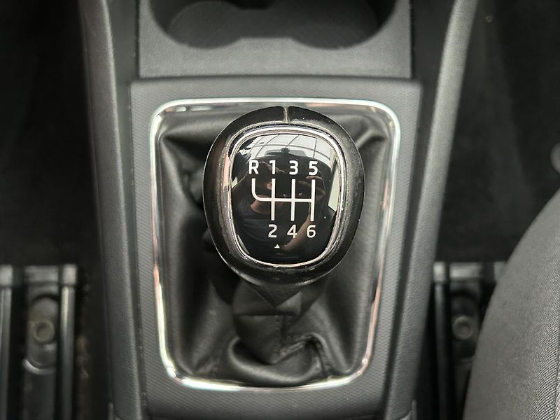 Škoda Rapid 1.0 TSI Style Plus - fotka 19 z 27
