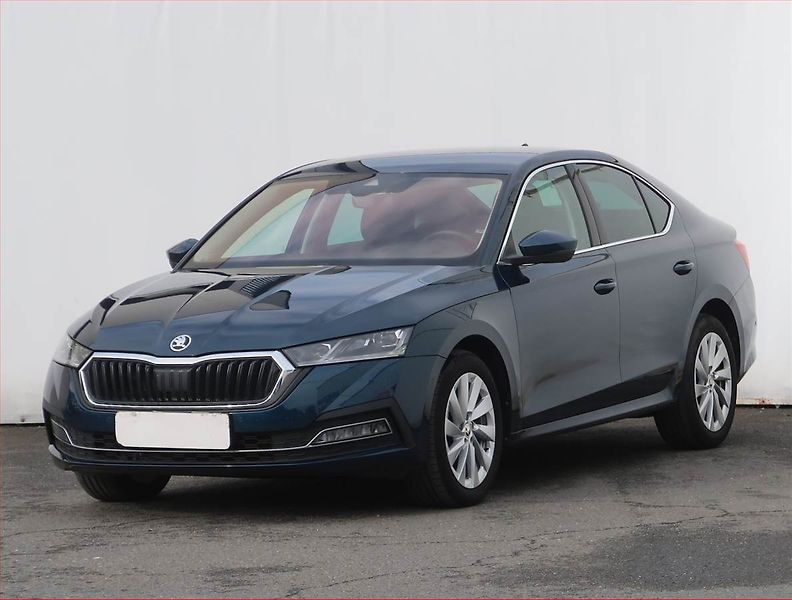 Škoda Octavia (2023) 2.0 TDI - fotka 2 z 22