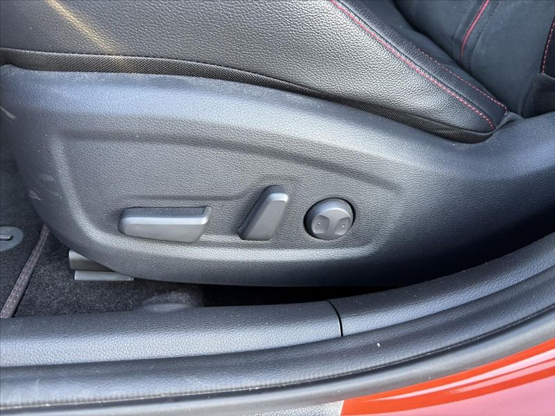 Kia ProCeed 1,6 TGDi 150kW AT GT ZÁRUKA - fotka 11 z 52
