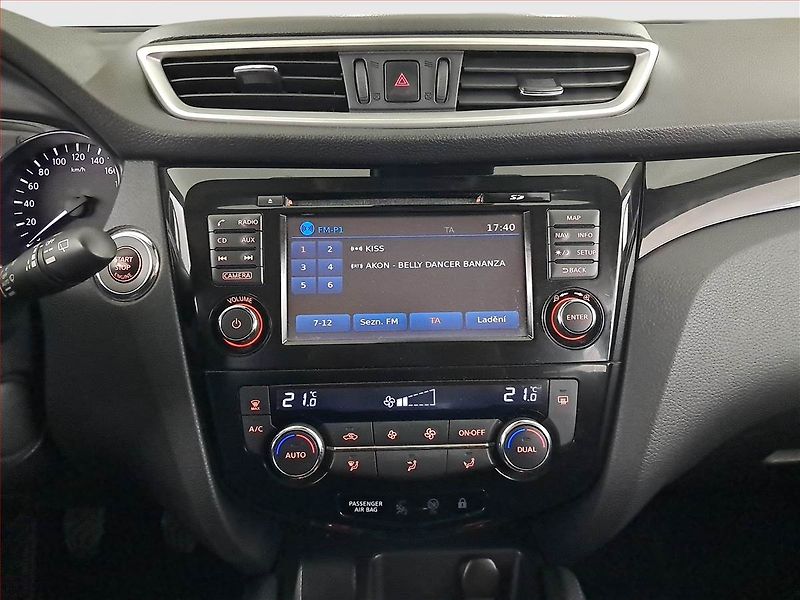 Nissan Qashqai (2016) 1.6 DIG-T, Navi, Tempomat - fotka 12 z 20