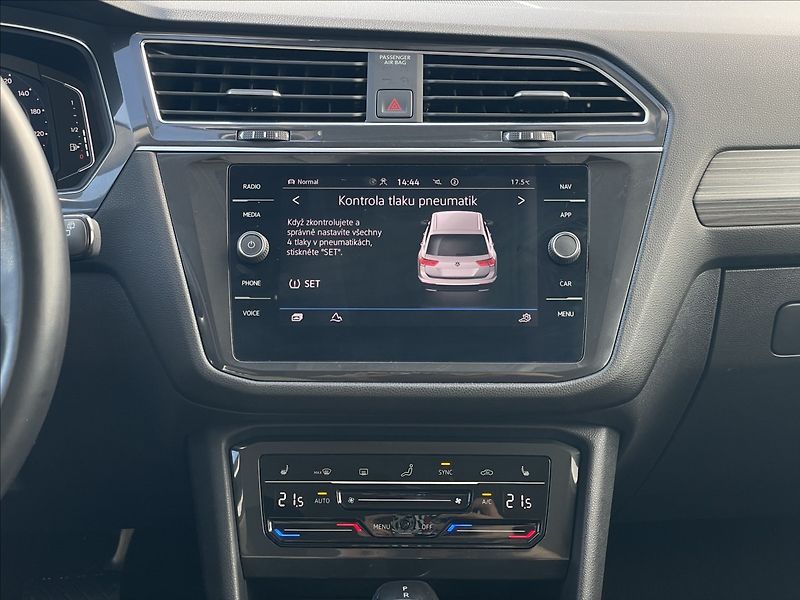 Volkswagen Tiguan Allspace 2,0 TDI 4Motion DSG Elegance - fotka 11 z 23