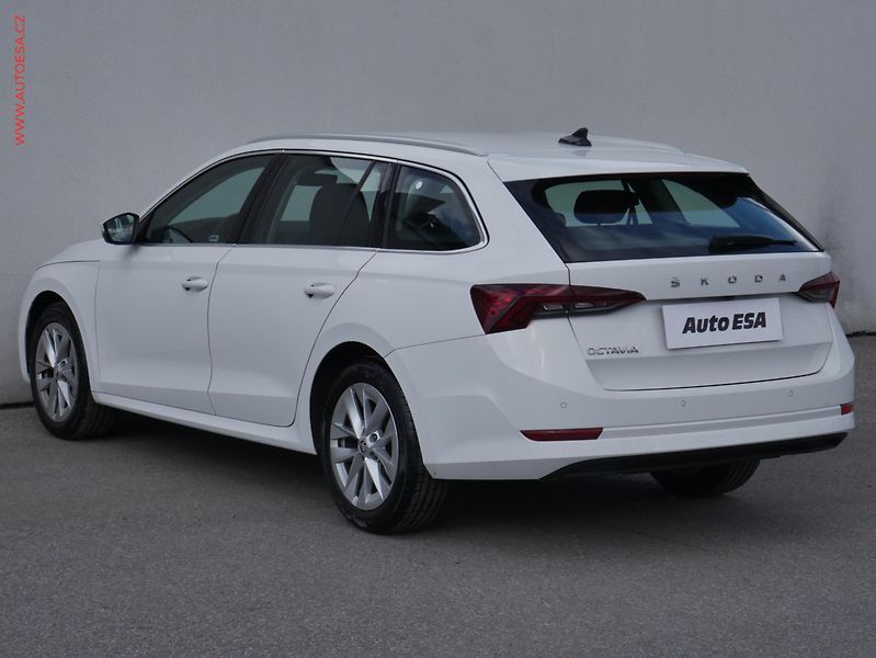 Škoda Octavia (2021) 2.0 TDi, ČR, Style, LED, navi - fotka 4 z 17