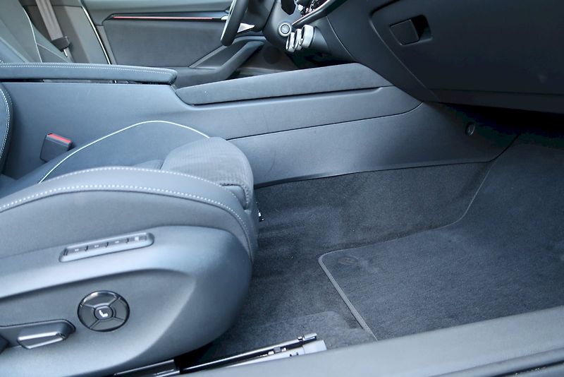 Škoda Superb (2025) Combi SportLine  2,0 TSi/150 k - fotka 15 z 33