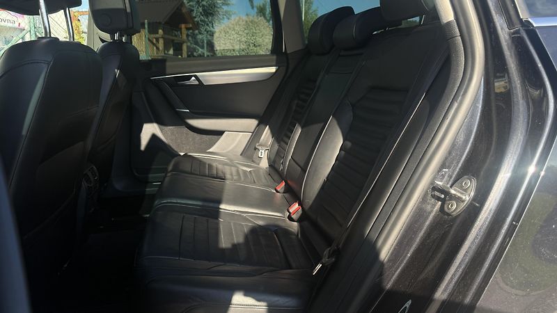 Volkswagen Passat Variant (2013) 2.0TDI 130KW DSG 4MOTION - fotka 13 z 30