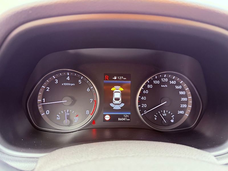 Hyundai i30 1.4 T-GDi Premium Aut., Servis - fotka 21 z 34