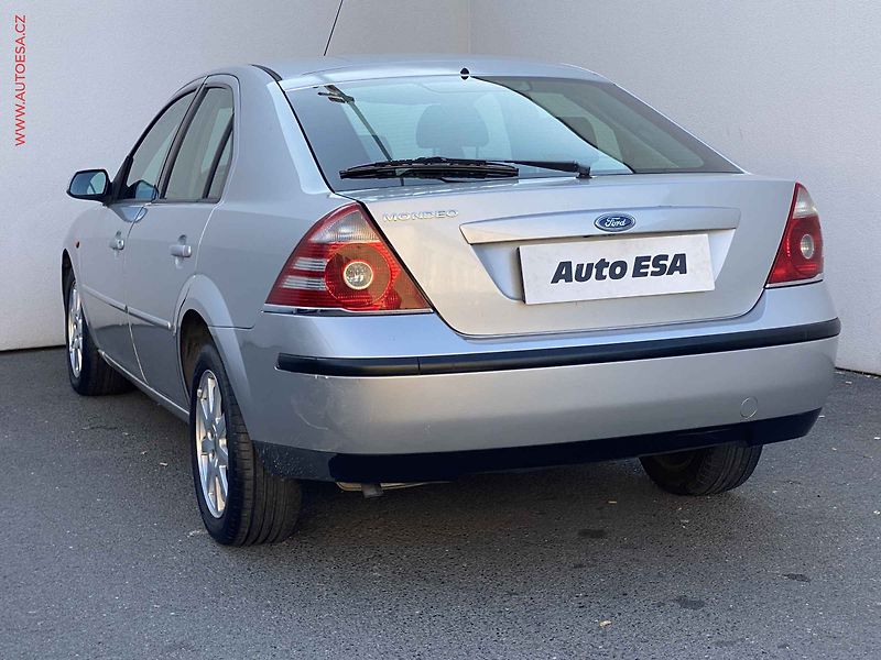 Ford Mondeo (2002) 1.8 i, AC - fotka 6 z 15