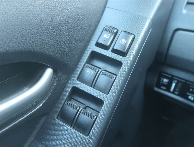 Isuzu D-Max (2019) 1.9 D - fotka 18 z 18