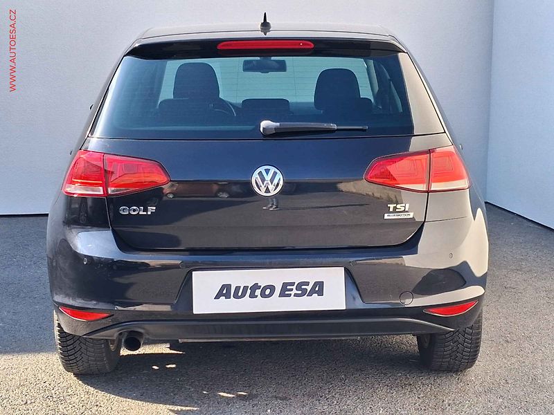 Volkswagen Golf (2014) 1.2 TSi, CUP, nez.topení - fotka 5 z 15