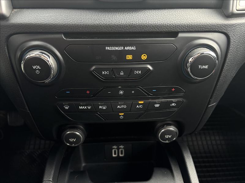 Ford Ranger 2,0 EcoBlue 125kW XLT Hardtop - fotka 36 z 38