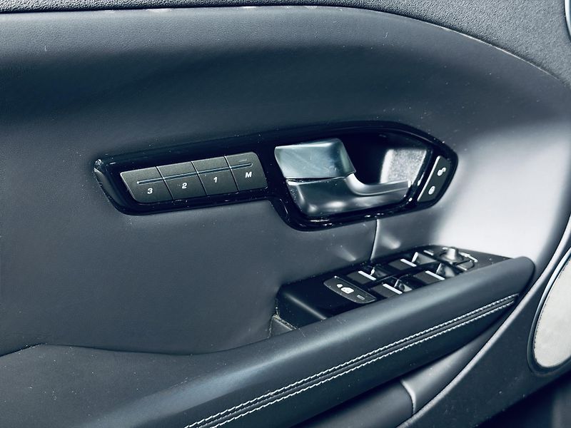 Land Rover Range Rover Evoque (2017) CABRIO*HSE*132KW*KAMERA - fotka 18 z 37
