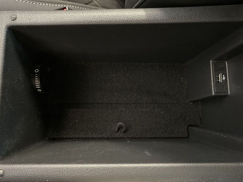 Škoda Superb (2022) 2.0 TDI 4x4 DSG Sportline - fotka 26 z 35