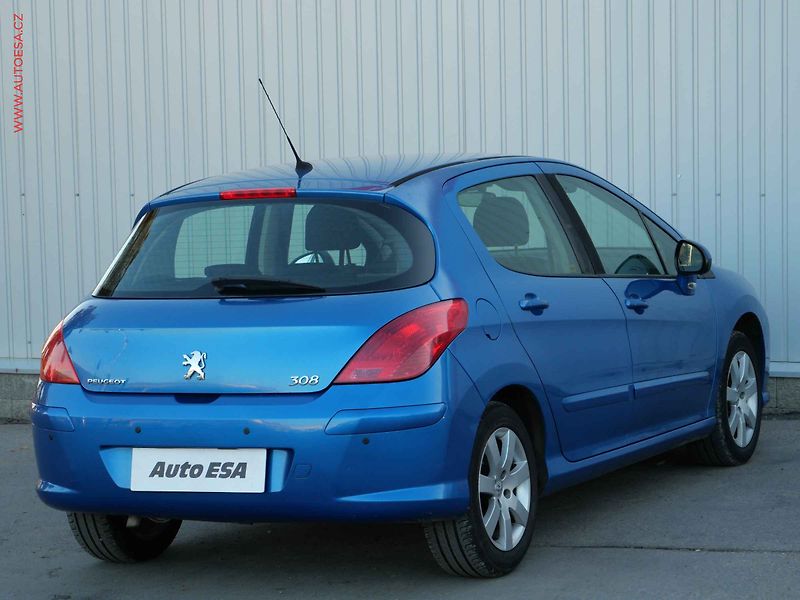 Peugeot 308 (2008) 1.6 VTi, ČR, AC, park.asist - fotka 4 z 14