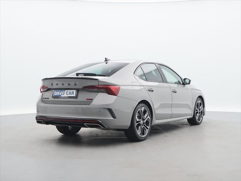 Škoda Octavia 2,0 TSI RS 180kW DSG CZ 1.Maj - fotka 7 z 30