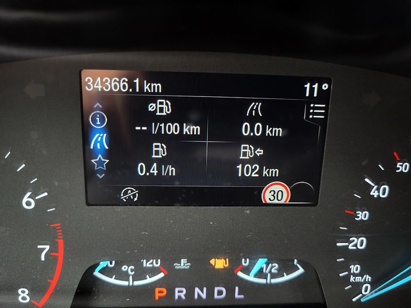 Ford Puma 1.0 EcoBoost mHEV 92kW automat - fotka 11 z 44