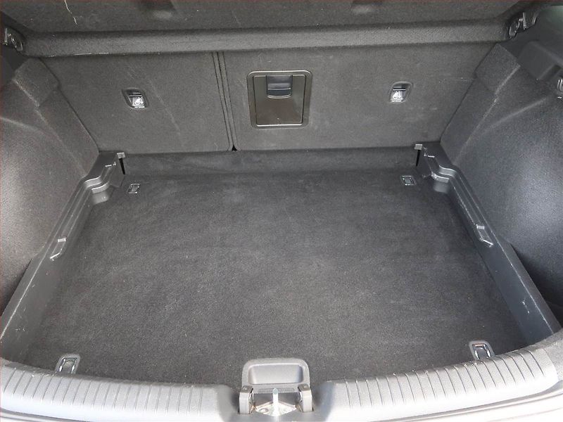Hyundai i30 (2017) Comfort 1.6 CRDi, Automat - fotka 14 z 19